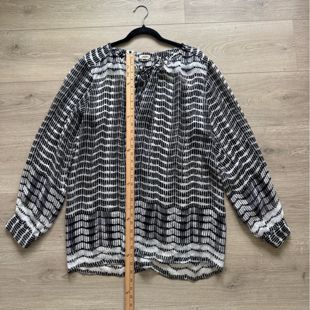 L'AGENCE Black and White Blouse Size 8 - Picture 9 of 16